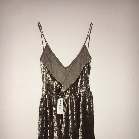 PACSUN LA HEARTS VELVET ROMPER - Picture 2 of 3